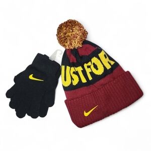 Kids Nike Beanie and Gloves Set NWT